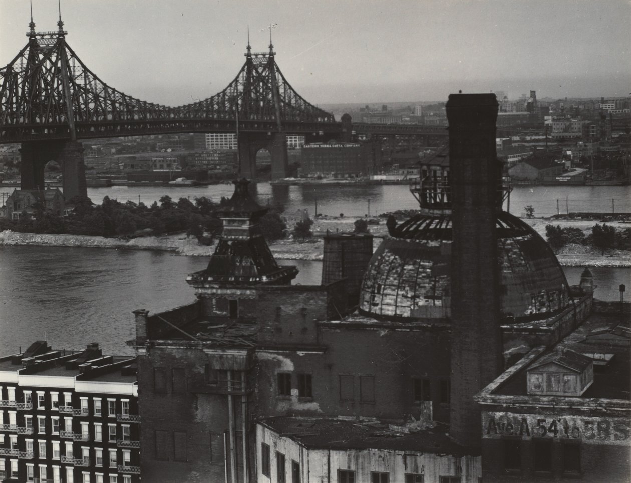 Nowy Jork z perspektywy 405 E 54th Street autorstwa Alfred Stieglitz
