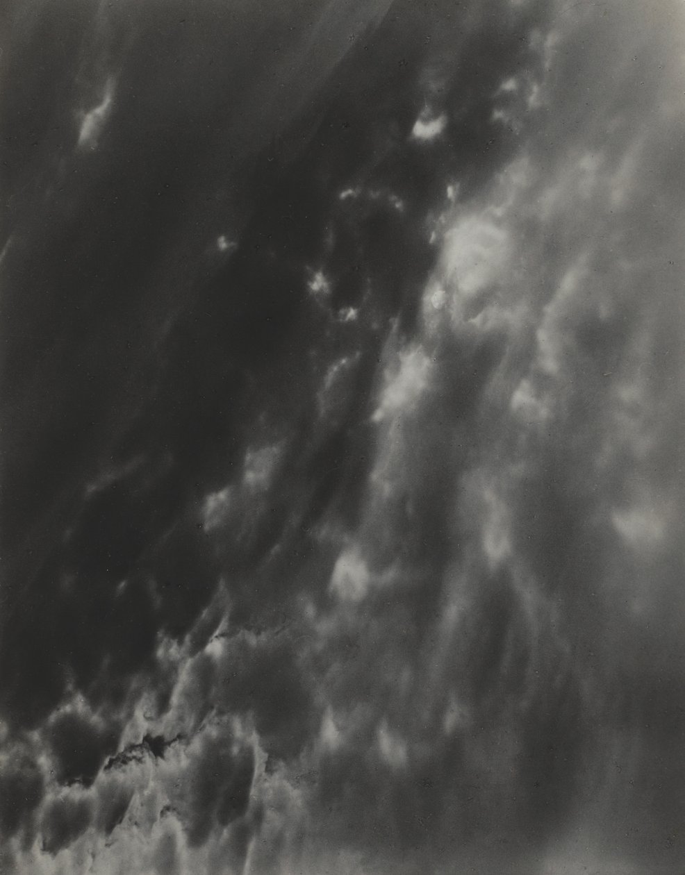„Pieśni nieba” lub utwory o podobnej tematyce autorstwa Alfred Stieglitz