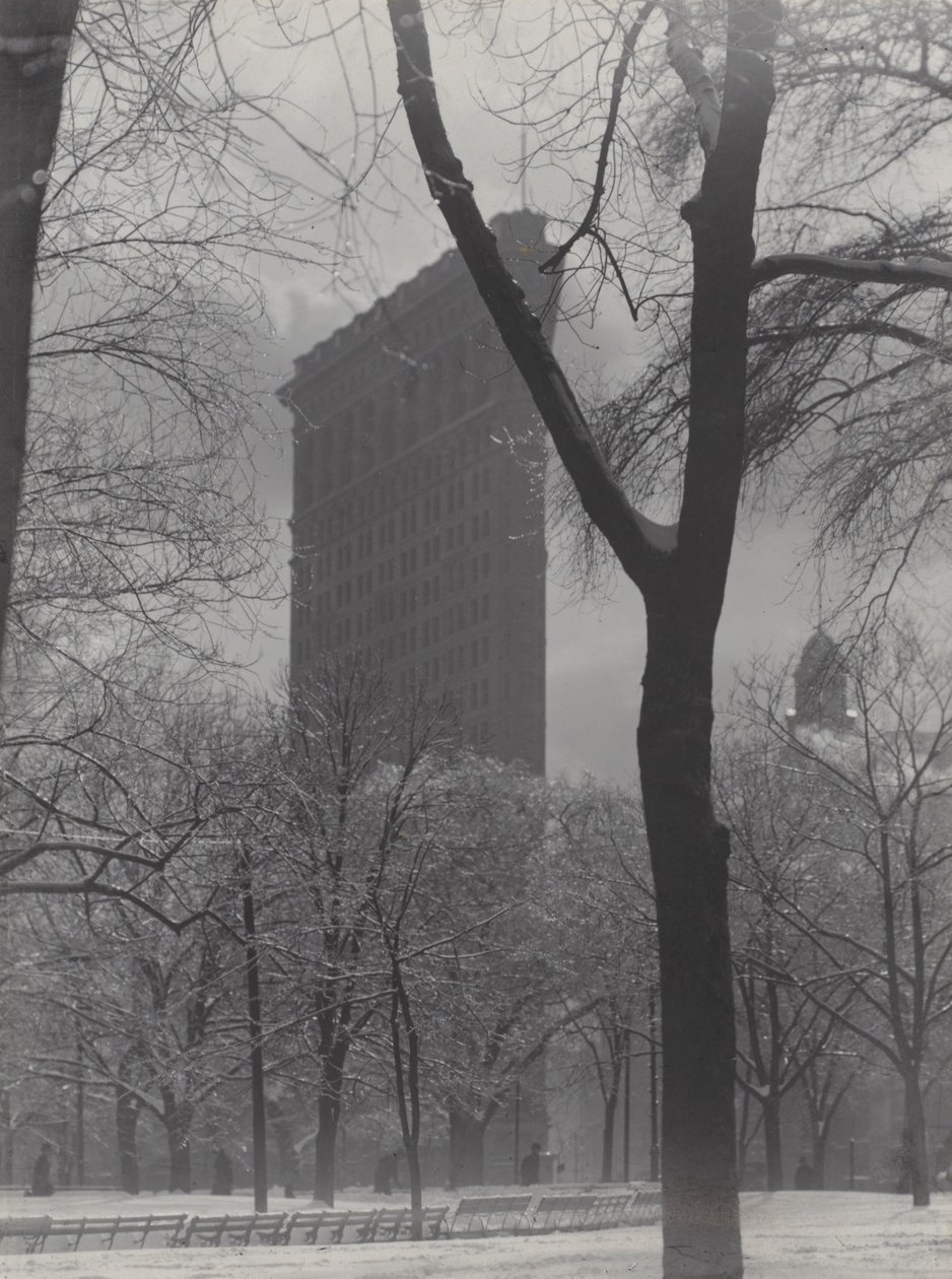 Flatiron autorstwa Alfred Stieglitz