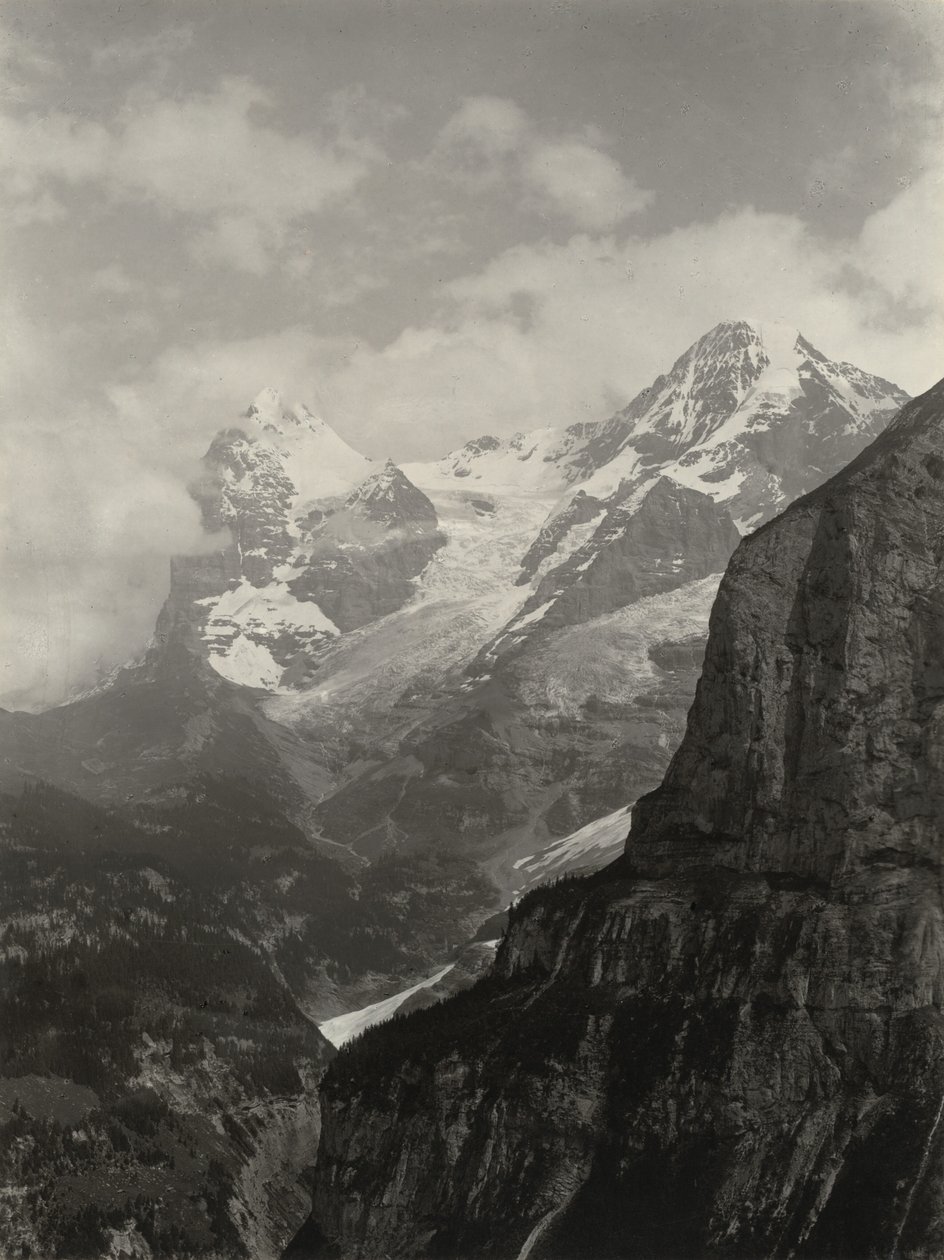 Grupa Jungfrau autorstwa Alfred Stieglitz