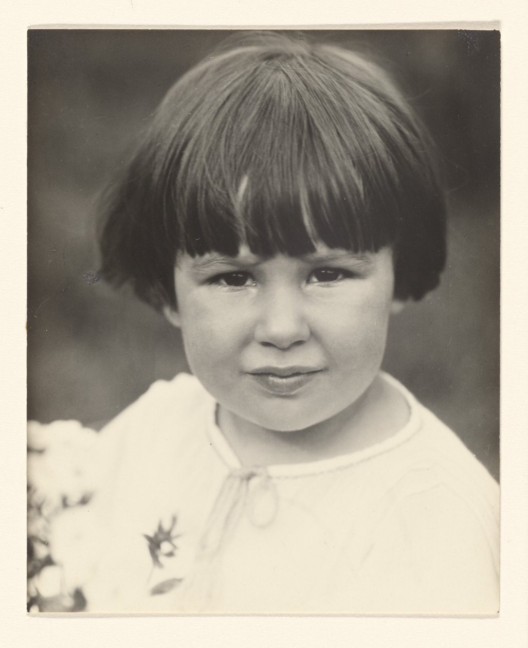 [Yvonne Boursault, Lake George] autorstwa Alfred Stieglitz