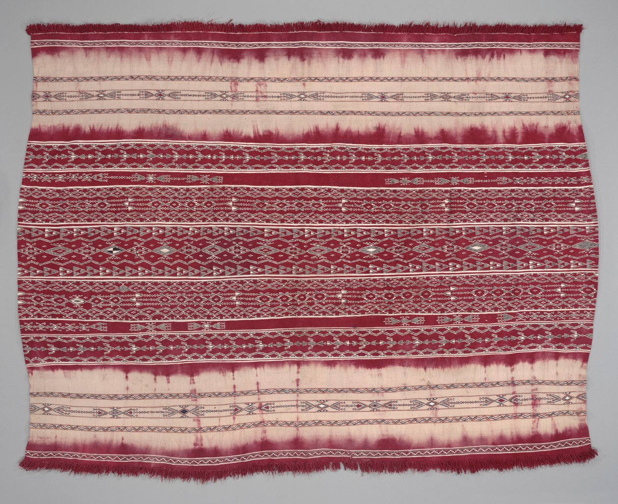 Pokrowiec damski (osiowy), koniec XIX w. (wełna i bawełna) autorstwa Algerian School