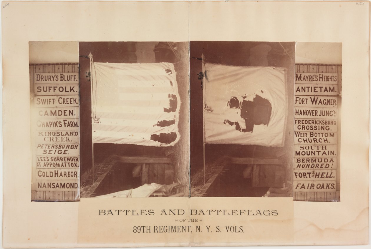 Bitwy i flagi bojowe 89. pułku, N.Y.S. Vols., c.1870 (zdjęcie w sepii) autorstwa American Photographer