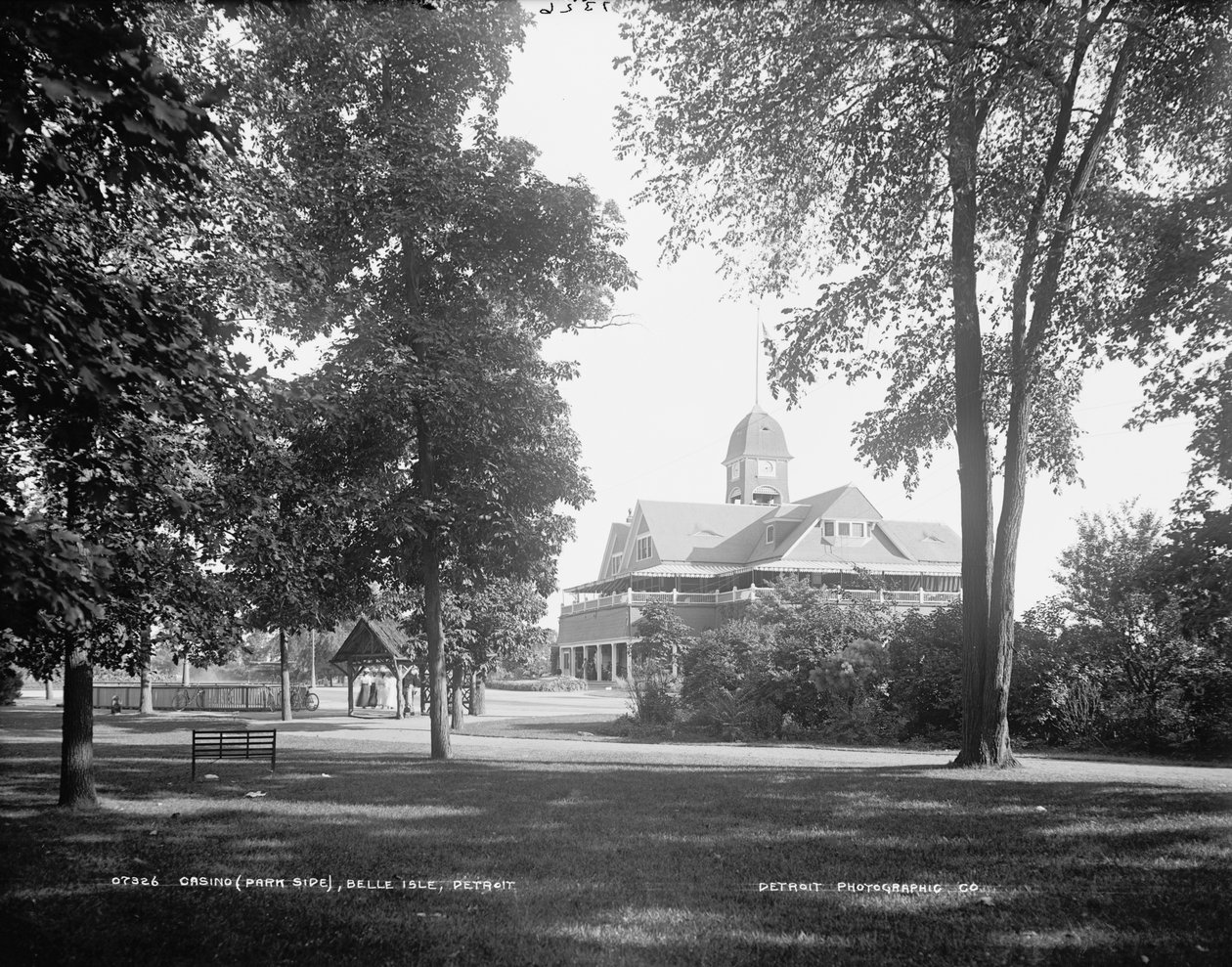 Kasyno (od strony parku), Belle Isle, Detroit, 1884-89 autorstwa American Photographer