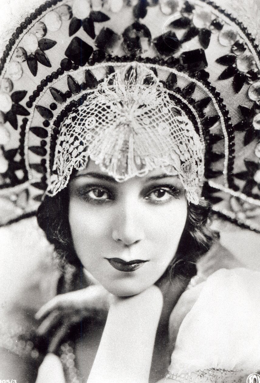 Dolores del Rio, ok.1925 autorstwa American Photographer