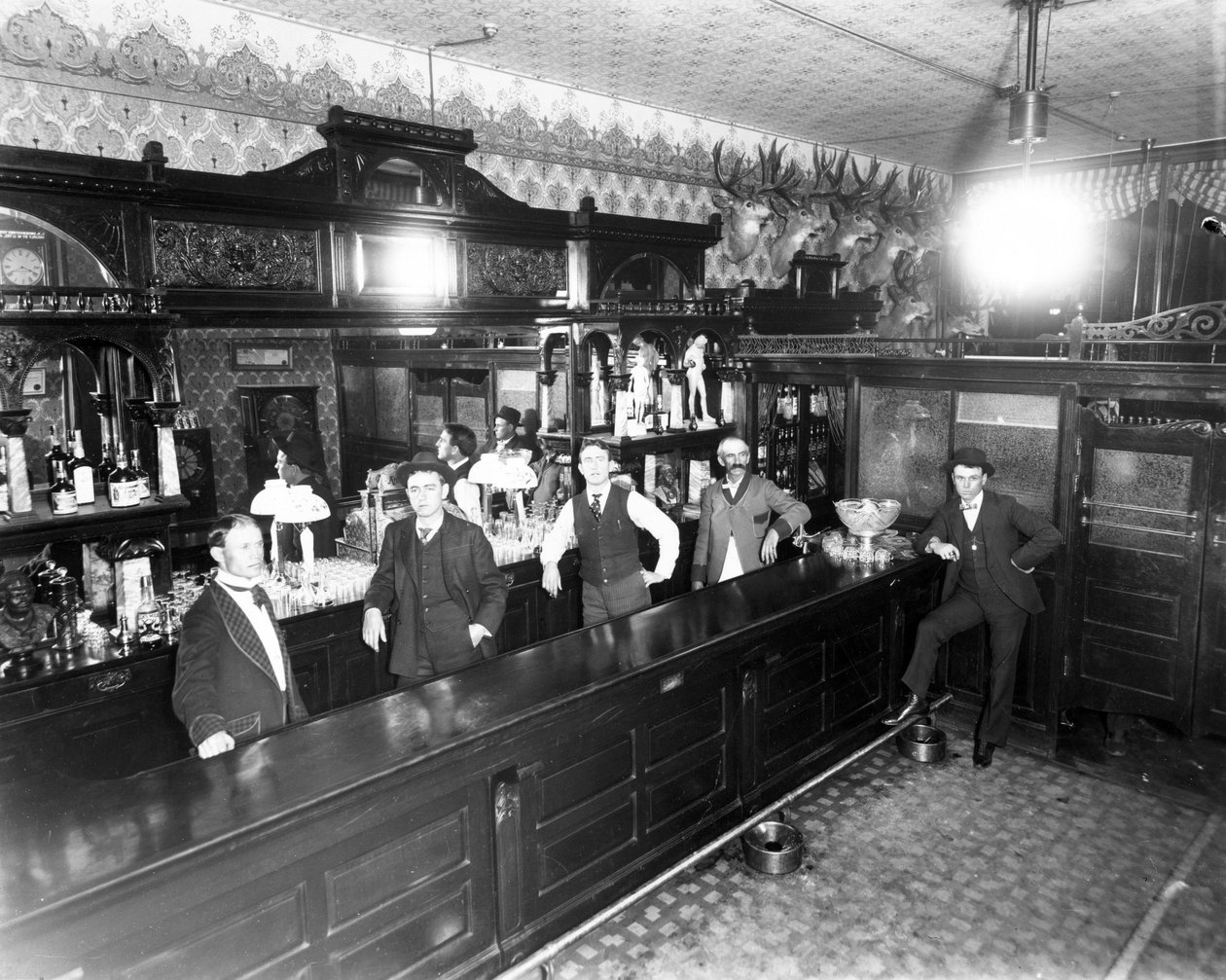 Salon Leadville, c.1883-89 autorstwa American Photographer