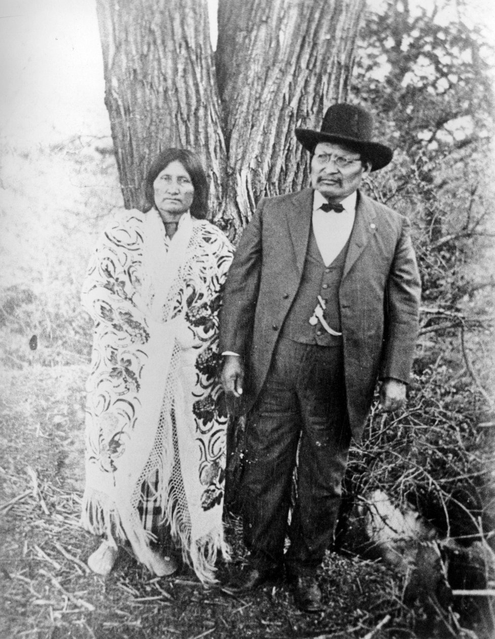 Samotny wilk i żona, ok. 1890-1910 autorstwa American Photographer