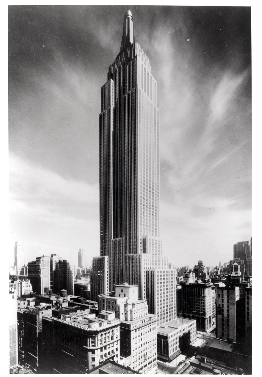 Empire State Building, ok. 1930 r. 1931 autorstwa American Photographer