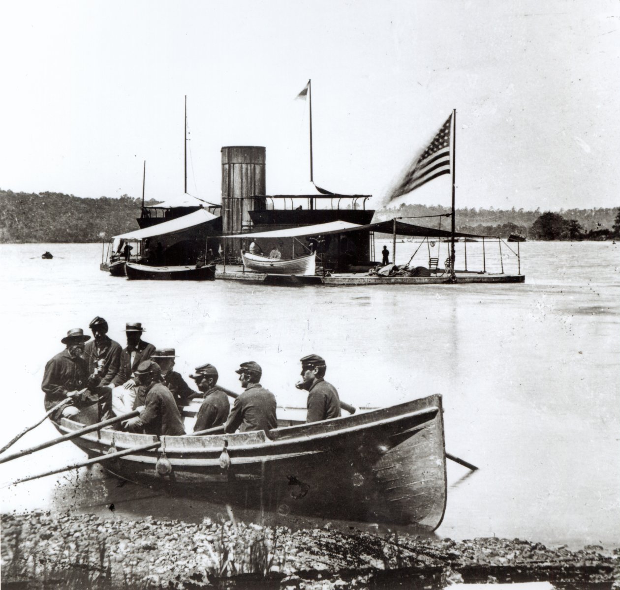 USS Onondaga na rzece James w Wirginii w 1864 r autorstwa American Photographer