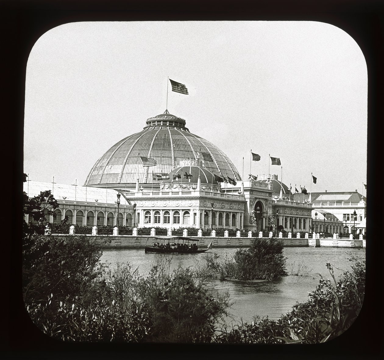 Worlds Columbian Exhibition: Horticultural Building, Chicago, 1893 (zjeżdżalnia z latarnią) autorstwa American Photographer
