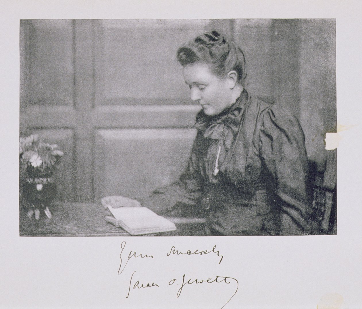 Portret Sarah Orne Jewett (1849-1909), ok. 1890 autorstwa American School