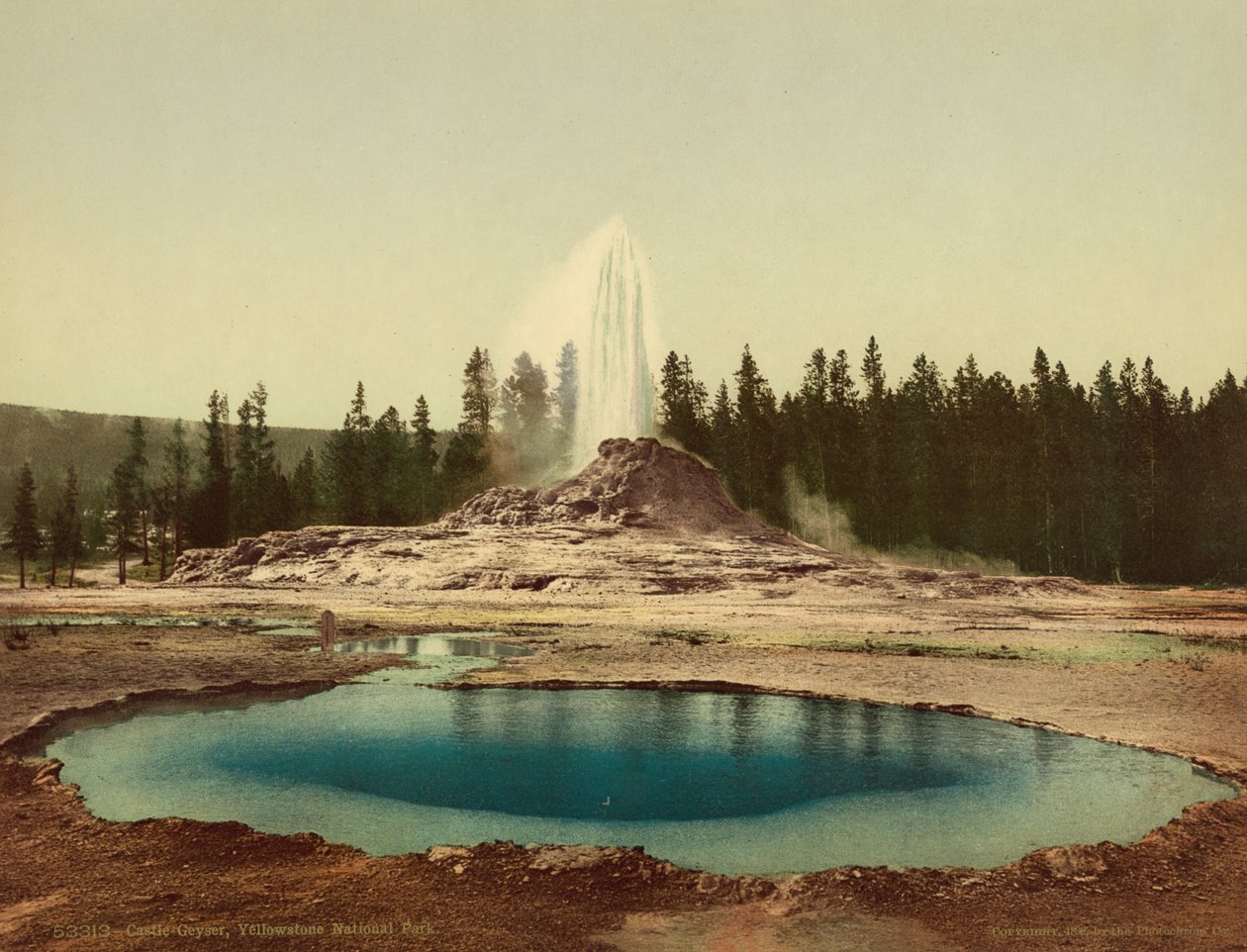 Gejzer zamkowy, Park Narodowy Yellowstone, ok.1898 (fotochrom) autorstwa American Photographer