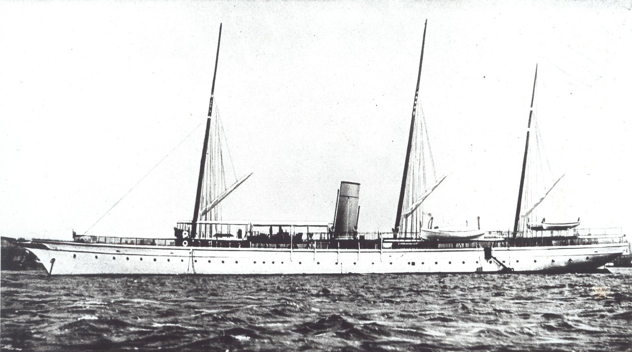 Luksusowy jacht Johna Astora, ok. 1910 (zdjęcie czarno-białe) autorstwa American Photographer