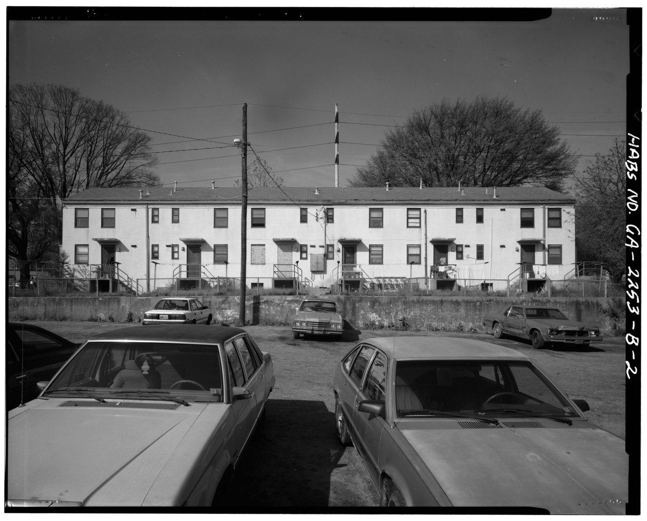 John Hope Homes, budynek B-1, 338 Spelman Lane (pierwotnie Leonard Street), Atlanta, Fulton County, GA (zdjęcie czarno-białe) autorstwa American Photographer