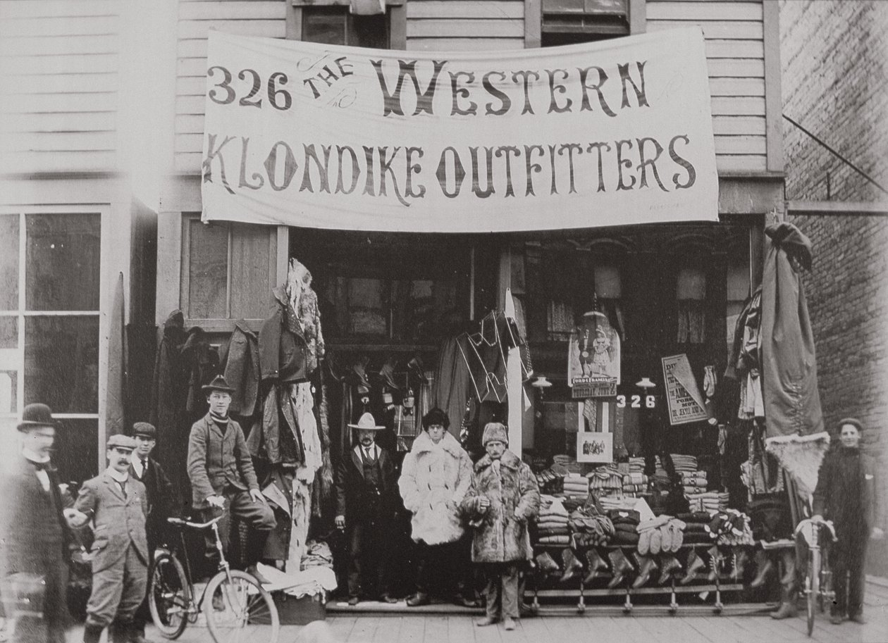 Sklep Klondike Outfitters, Cordova Street, Vancouver 1897 (zdjęcie czarno-białe) autorstwa American Photographer
