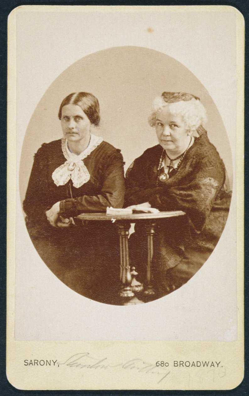Portret Elizabeth Cady Stanton (1815-1902) i Susan B. Anthony (1820-1906), ok.1880 autorstwa American Photographer