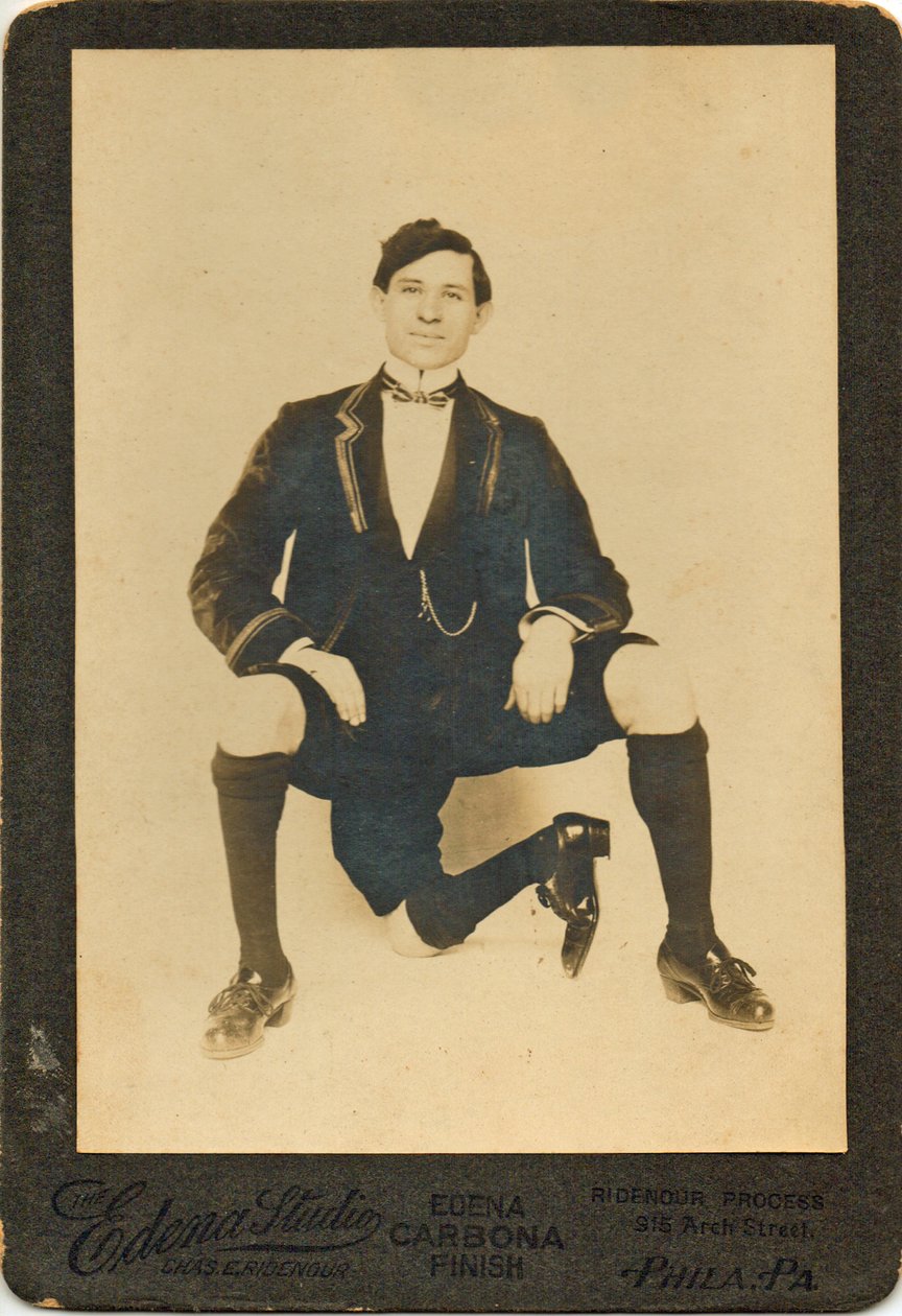Portret Francisco Lentiniego (1881-1966), trójnożny mężczyzna autorstwa American Photographer