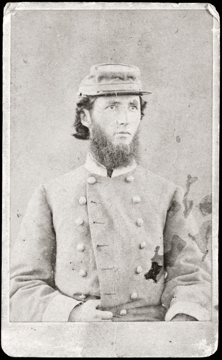 Portret żołnierza (zdjęcie czarno-białe) autorstwa American Photographer