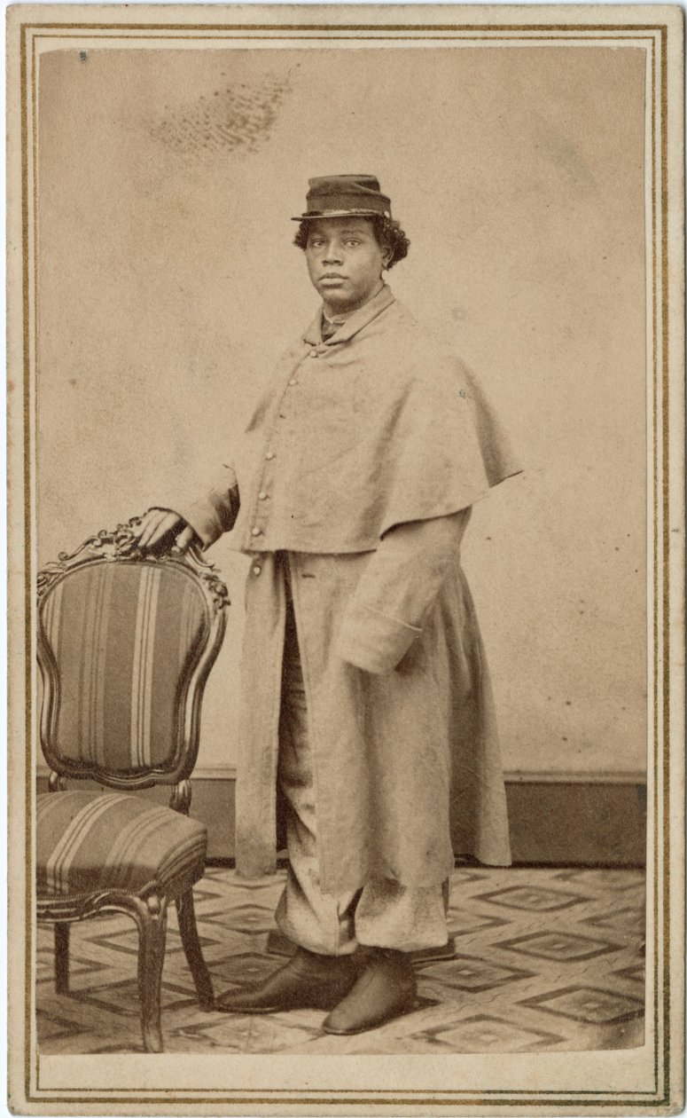 Niezidentyfikowana Afroamerykanka w mundurze autorstwa American Photographer