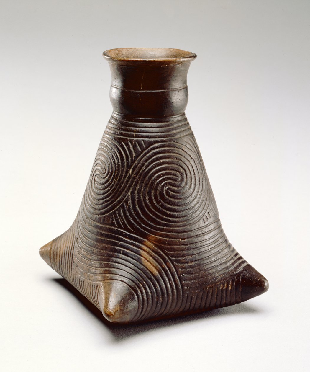 Butelka nacinana Caddo, 1200-1500 (ceramiczna) autorstwa American School