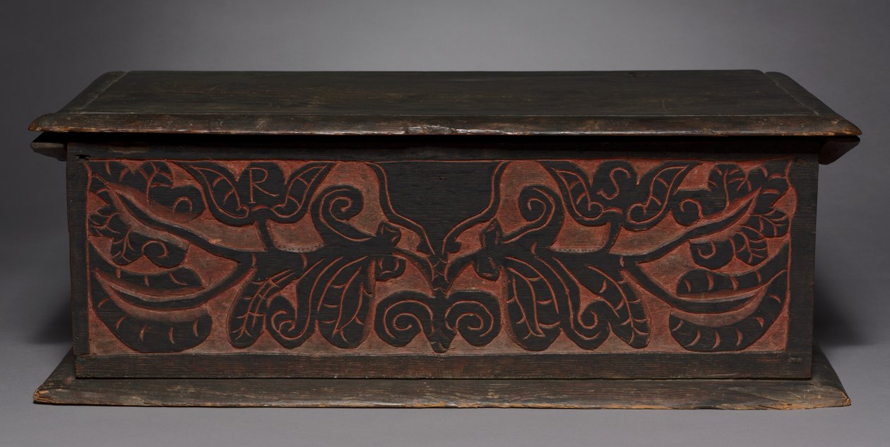 Rzeźbione pudełko, 1680-1700 autorstwa American School