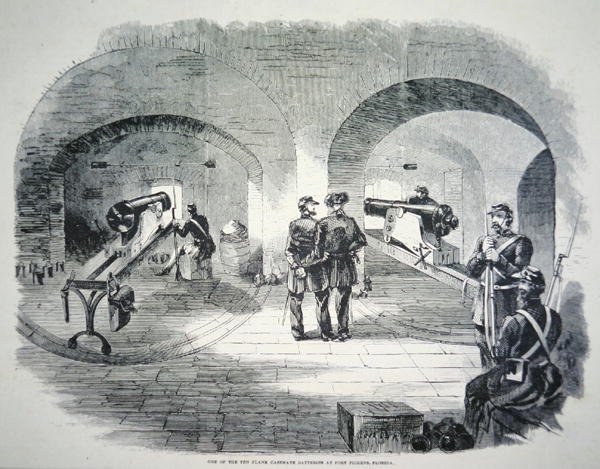 „Jedna z dziesięciu baterii kazamatowych flankowych w Fort Dickens na Florydzie”, pod kontrolą Unii w 1861 r. (lito) autorstwa American School