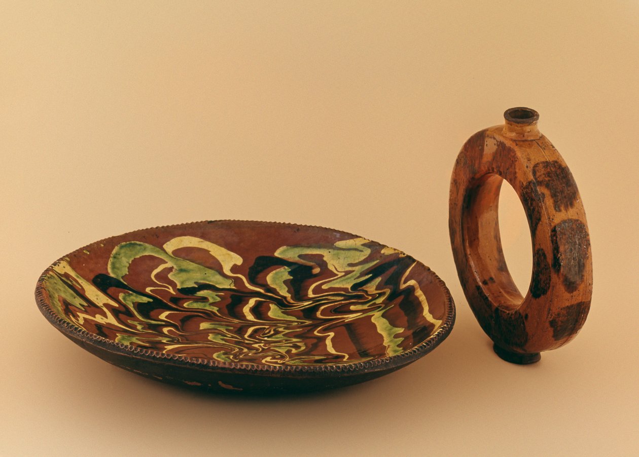 Owalne naczynie czerwone z marmurkową glazurą i nośnikiem wody (ceramiczne) autorstwa American School