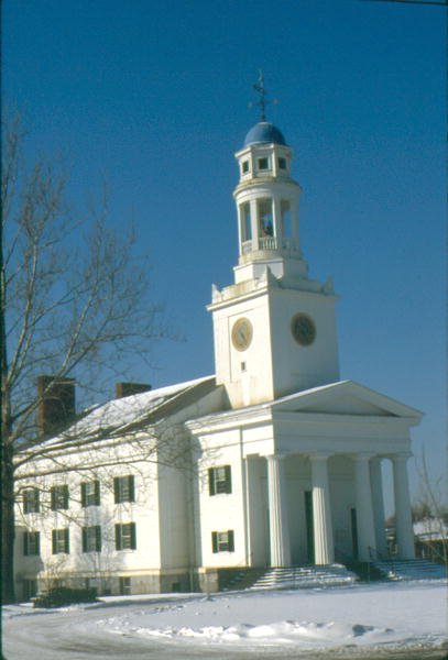 Pierwszy kościół parafialny autorstwa American School