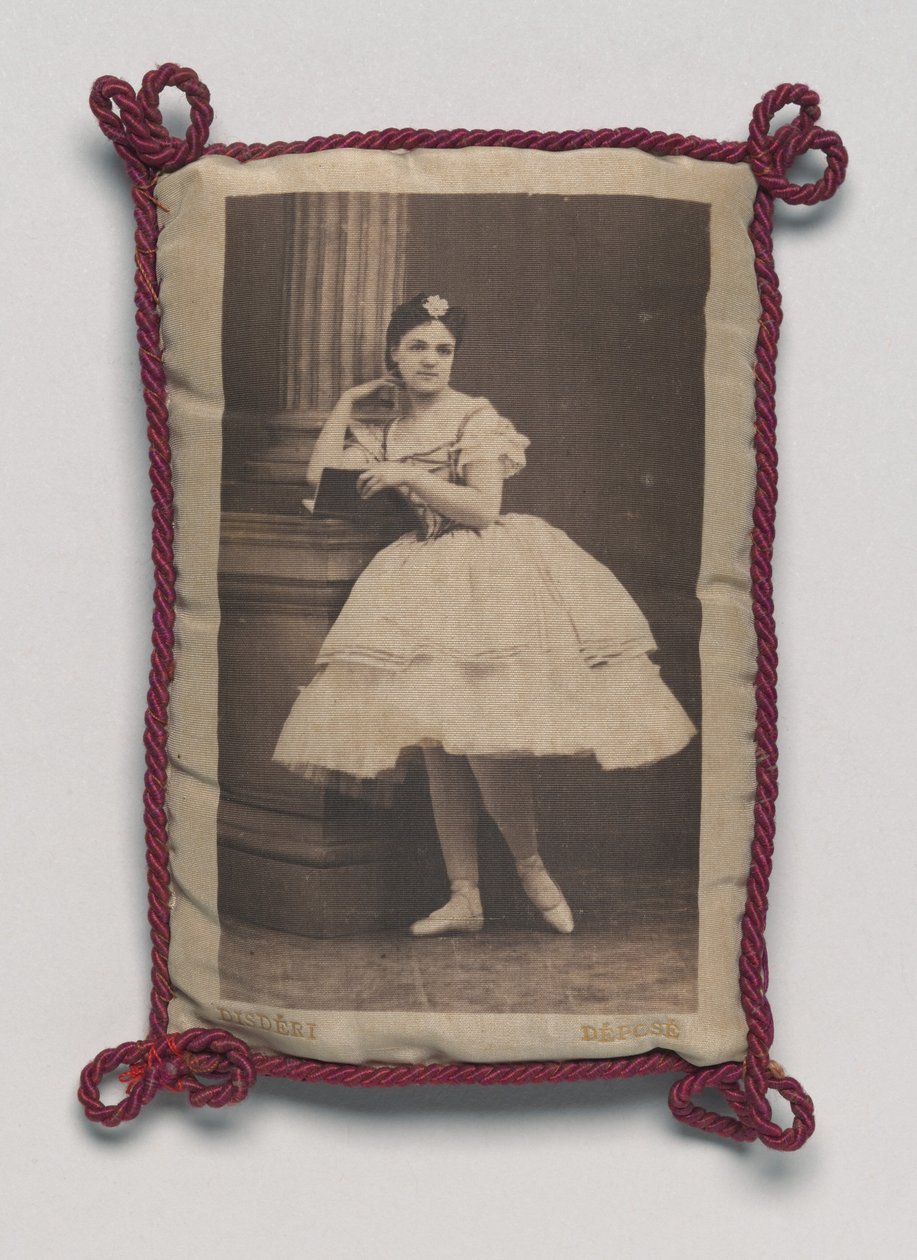 Tancerka baletowa, ok. 1865 r. (zdjęcie) autorstwa Andre Adolphe Eugene Disderi