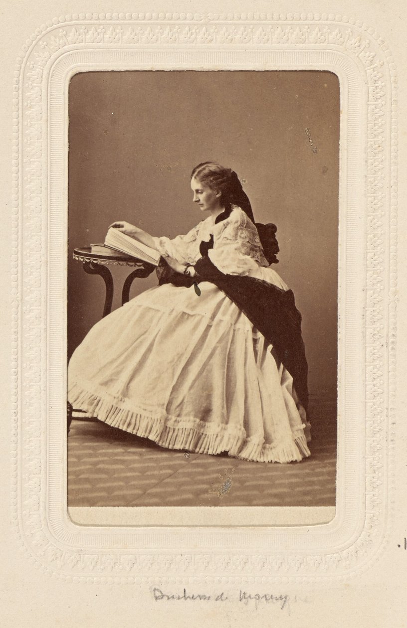 Duchesse de Morny [z domu Troubetskoi, nieślubna córka Mikołaja I]. autorstwa Andre Adolphe Eugene Disderi