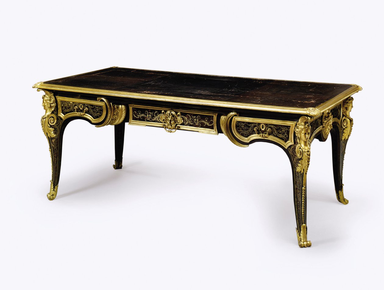 Brązowy szylkretowy blaszka na biurko Ludwika XIV z ormolu, ok. 1710 (ormolu, mosiężna inkrustacja, szylkret i skóra) (patrz również 360582) autorstwa Andre Charles (attr. to) Boulle