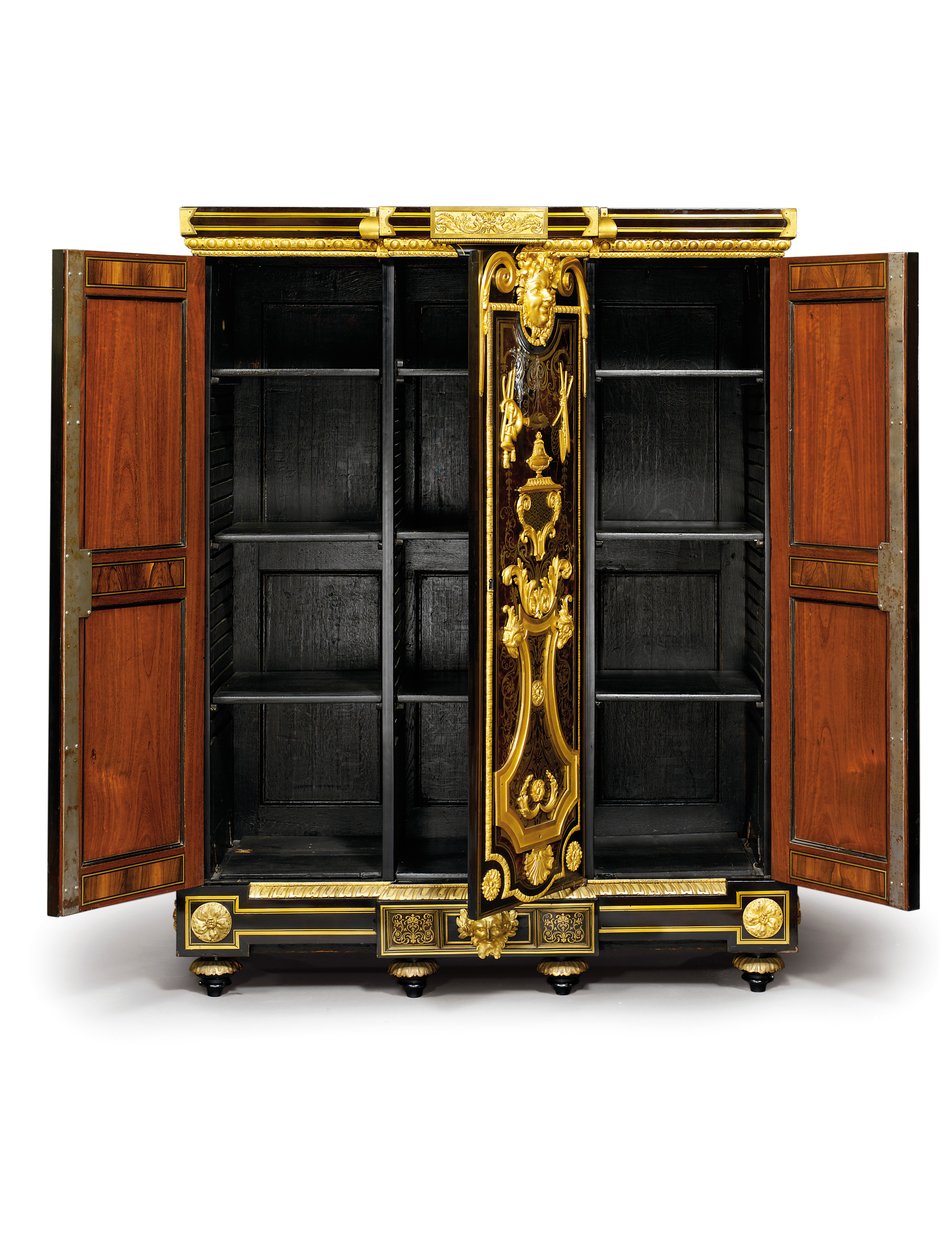 Petit Armoise Ludwika XIV, ok. 1700-10 (ormolu, mosiądz, szylkret, heban i intarsja) autorstwa Andre Charles (attr. to) Boulle