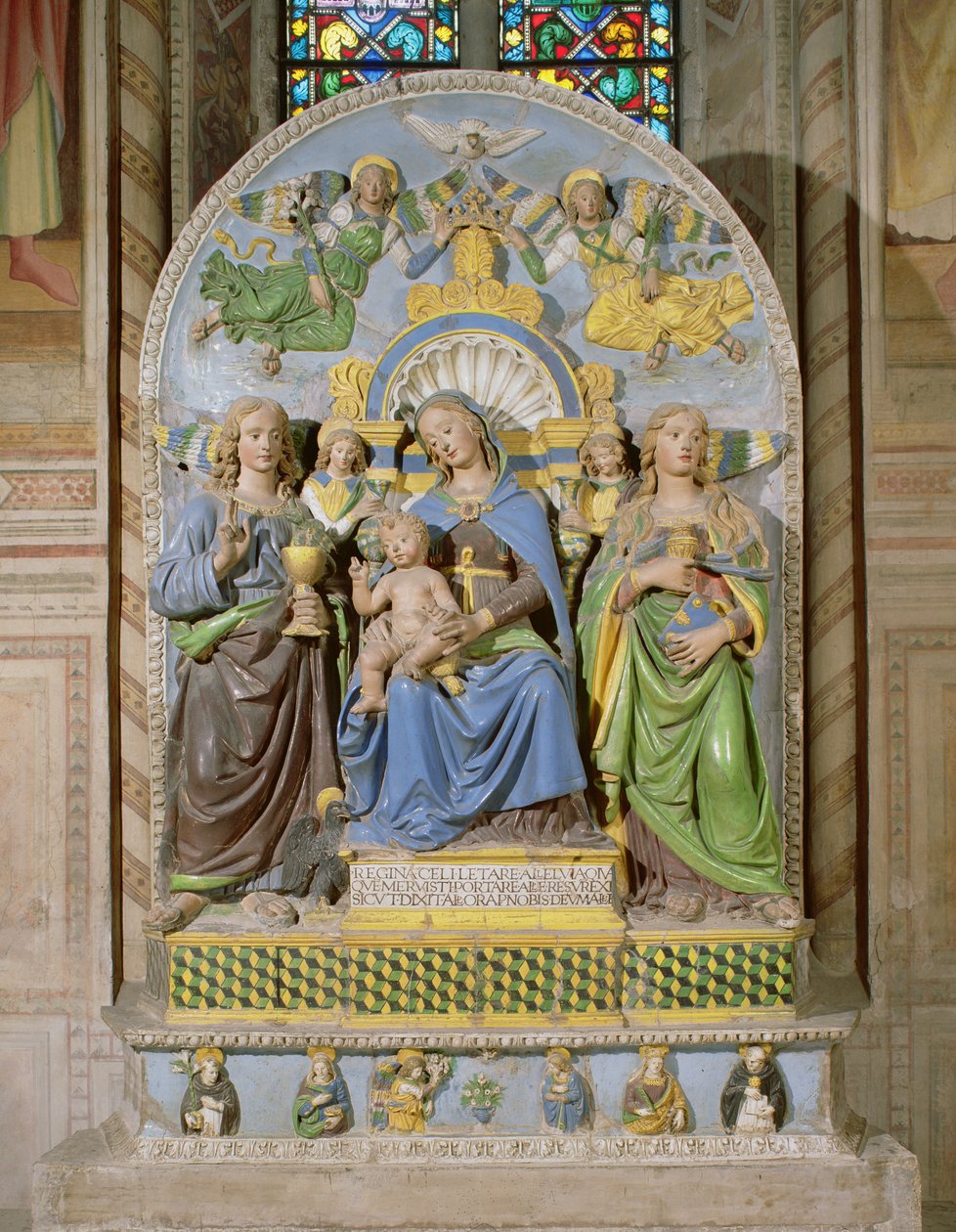Madonna z Dzieciątkiem na Tronie, ołtarz Kaplicy Medyceuszy (ceramika szkliwiona cyną) autorstwa Andrea Della Robbia