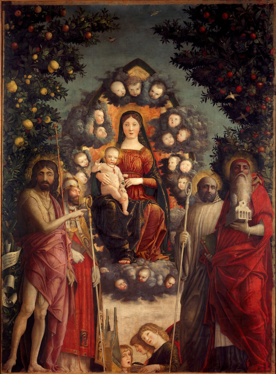 Ołtarz Trivulzio „” Święta Rozmowa”” Dziewica i Jezus Chrystus reprezentowani w mandorli. Otaczają je św. Jan Chrzciciel, papież św. Grzegorz I Wielki (540-604), św. Hieronim (niosący kościół i księgi), św. Benedykt (dre autorstwa Andrea Mantegna