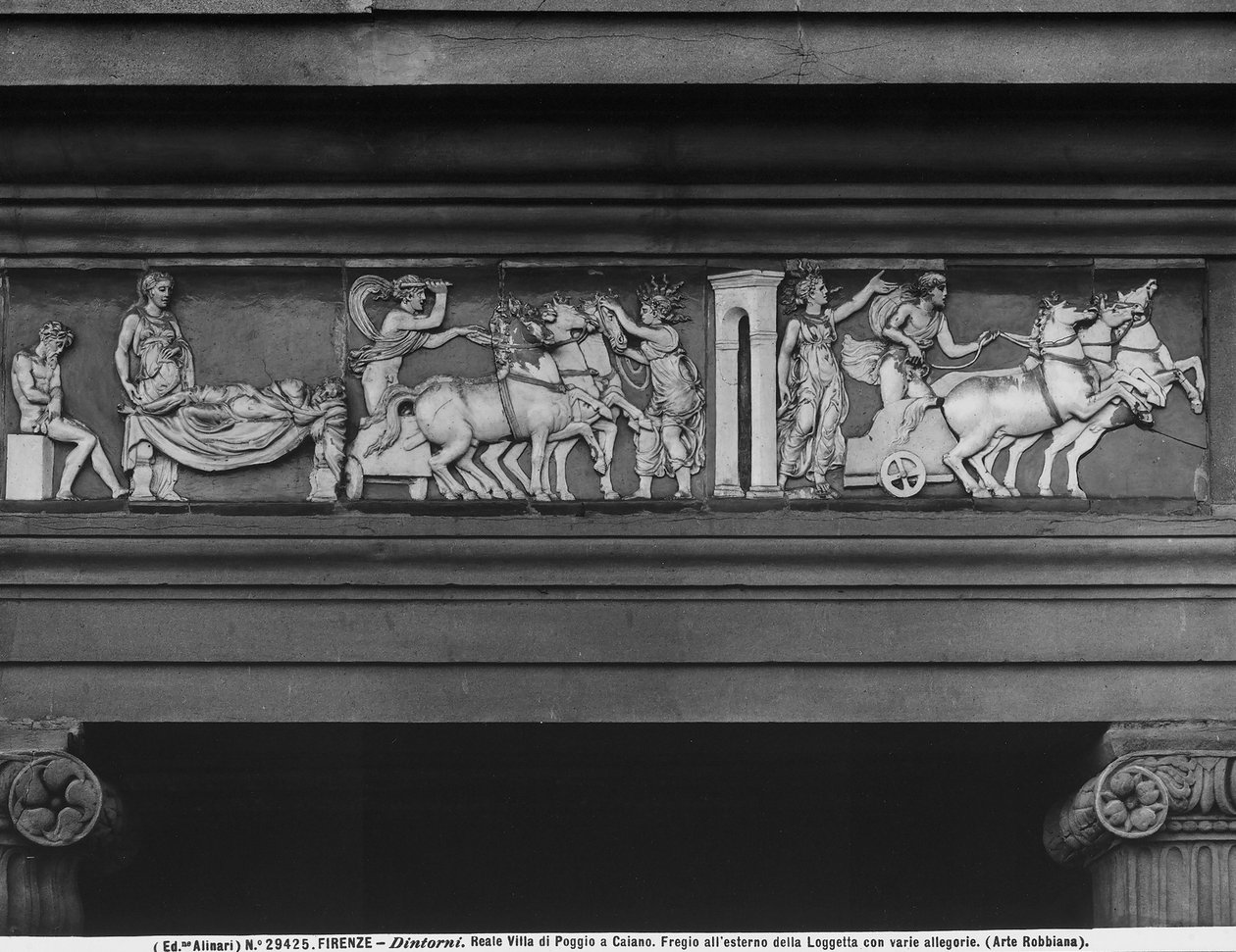 Śmierć i rydwan słońca, fragment glazurowanego fryzu z terakoty na pronaosach Villa di Poggio a Caiano, Prato autorstwa Andrea and Bertoldo di Giovanni (c.1420 91) Sansovino
