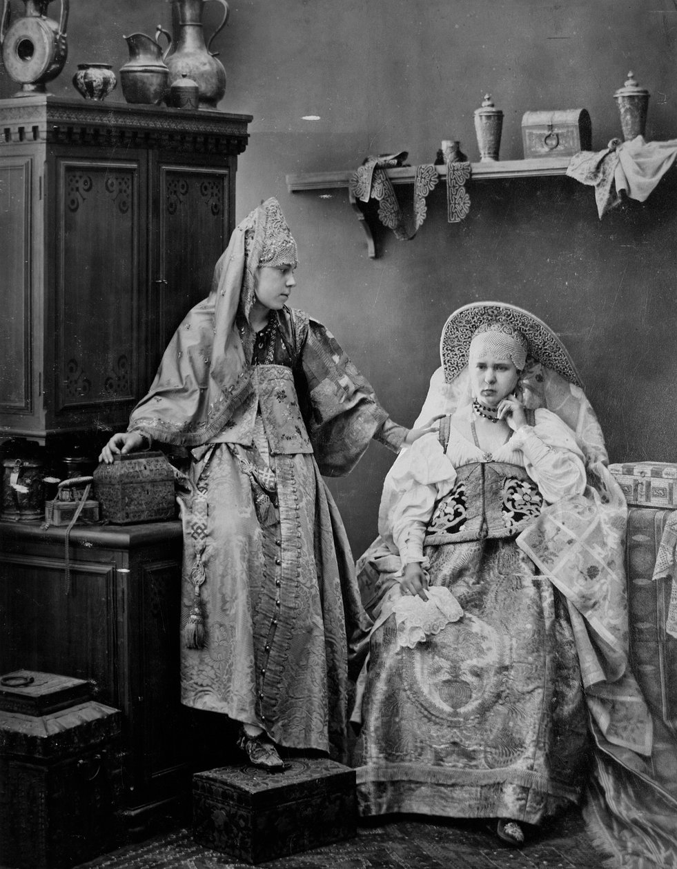 Dziewczyny w rosyjskich strojach, lata 70.-80. XIX wieku. autorstwa Andrei Osipovich Karelin
