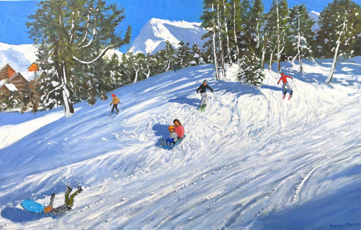 Sanki i narty, Les Arcs, Francja, 2023 (olej na płótnie) autorstwa Andrew Macara