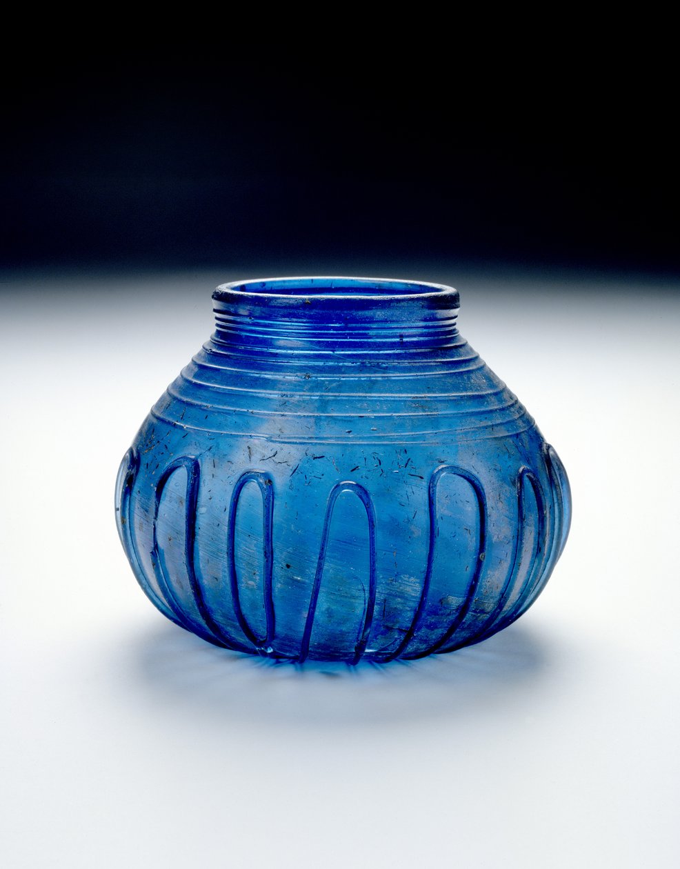 Cuddesdon Bowl, prawdopodobnie kentyjski, anglosaski, ok.600 (szkło z dekoracją ciągnącą) autorstwa Anglo Saxon