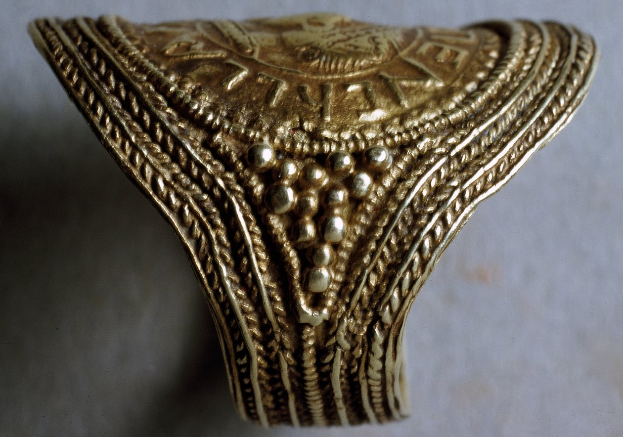 Późnosaksoński pierścionek, prawdopodobnie ok. VII w. złoty detal z 115707 autorstwa Anglo Saxon