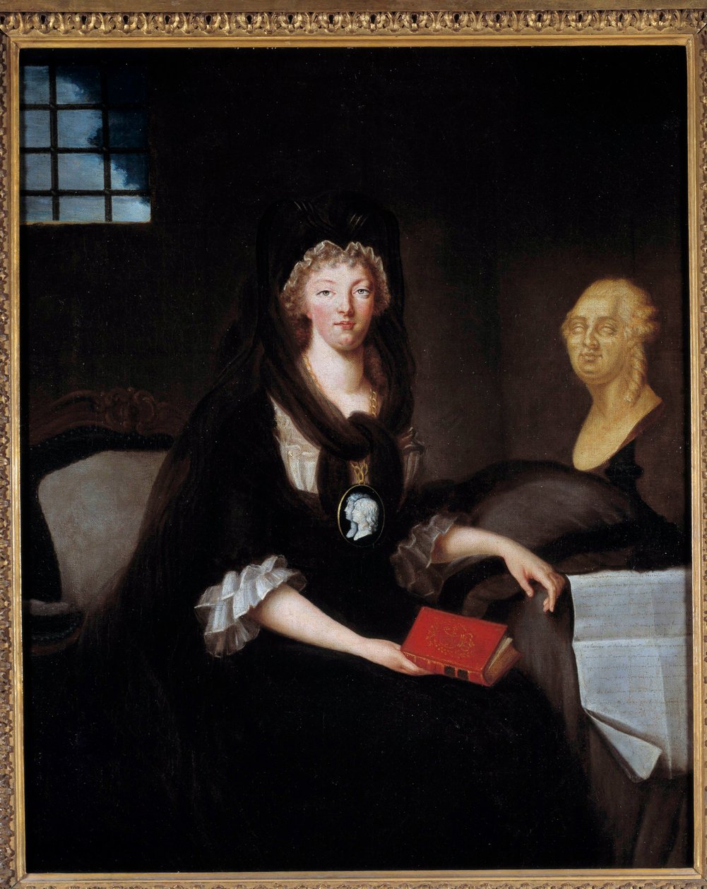 Portret Marii Antoniny (1755-1793) w wielkiej żałobie w Więzieniu Świątynnym (lub Marii Antoniny w Concierge, w żałobie, z kameą przedstawiającą delfina, trzymającą księgę życia Marii Królowej Szkocji, obok popiersia Ludwika XVI i h autorstwa Anne Flore Millet de Brehan