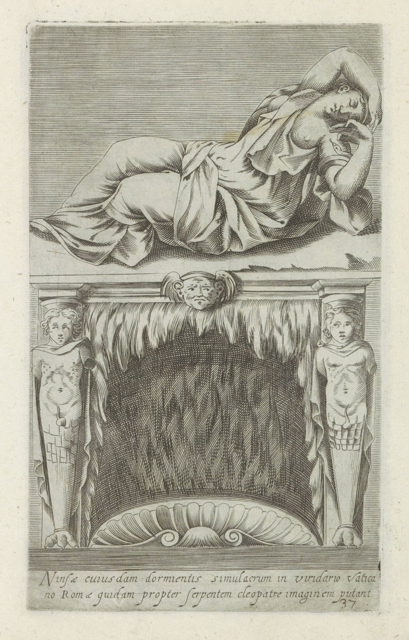 Sculptuur van de sleepende Ariadne boven een schouw Obraz pewnej śpiącej nimfy w watykańskim ogrodzie rzymskim jest przez niektórych uważany za wizerunek Kleopatry ze względu na węża (tytuł na obiekcie) Rzeźby antyczne w Rzymie (tytuł serii) Starożytne pos autorstwa Anonymous