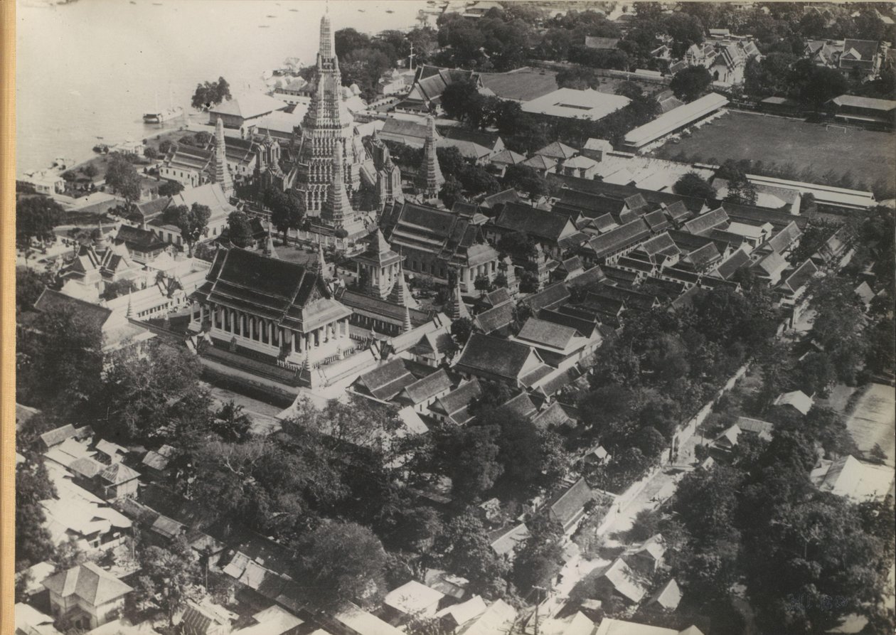 Kompleks świątynny Wat Arun w Bangkoku, widziany z powietrza autorstwa Anonymous
