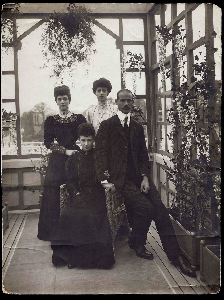 Dagmar de Danemark (1847-1928) - Michel Alexandrovitch de Russie (1878-1918) - Aleksandra Duńska (1844-1925) i księżniczka Wiktoria - Wdowa Cesarzowa Maria Fiodorowna (Fiodorowna), Wielki Książę Michał Aleksandrowicz, Królowa Aleksandra Wielkiej Brytanii i autorstwa Anonymous Anonymous