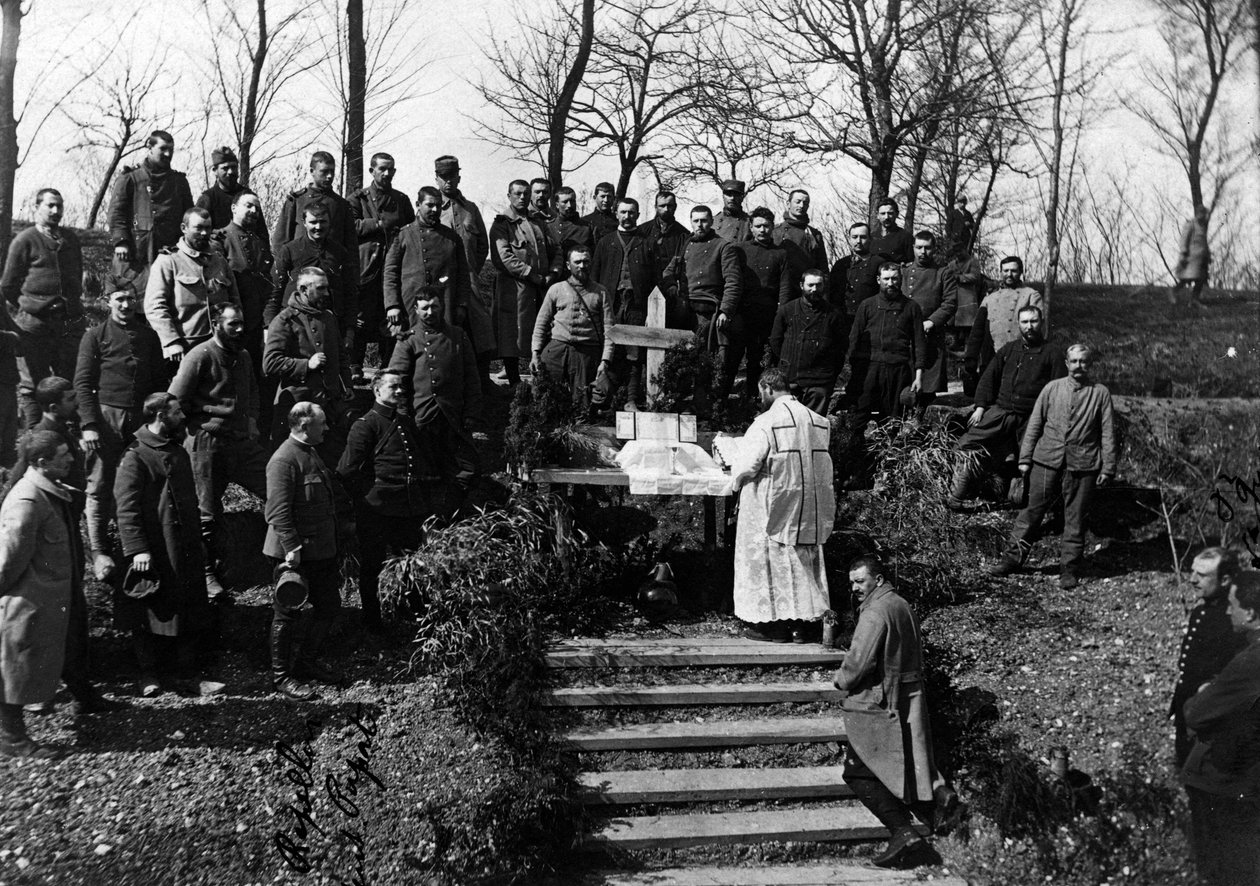 Pierwsza wojna światowa (1914-1918): niedzielna Msza Święta w Ferme de Canny (Canny-sur-Matz) (wydział 60: Oise) w maju 1915. Zbiory prywatne. autorstwa Anonymous Anonymous