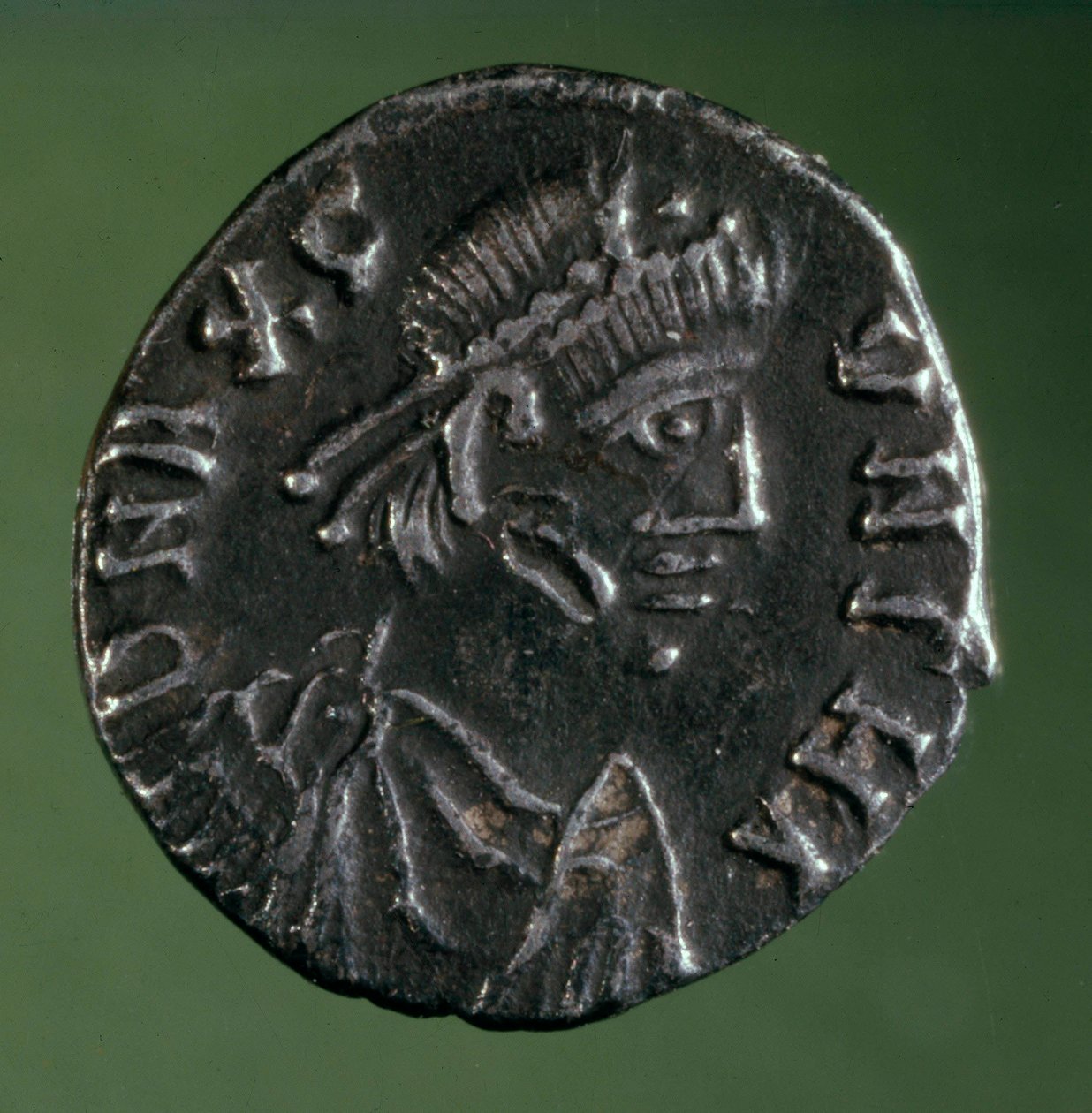 Srebrny denier z wizerunkiem króla wandali Gunthamund (484-496). autorstwa Anonymous Anonymous