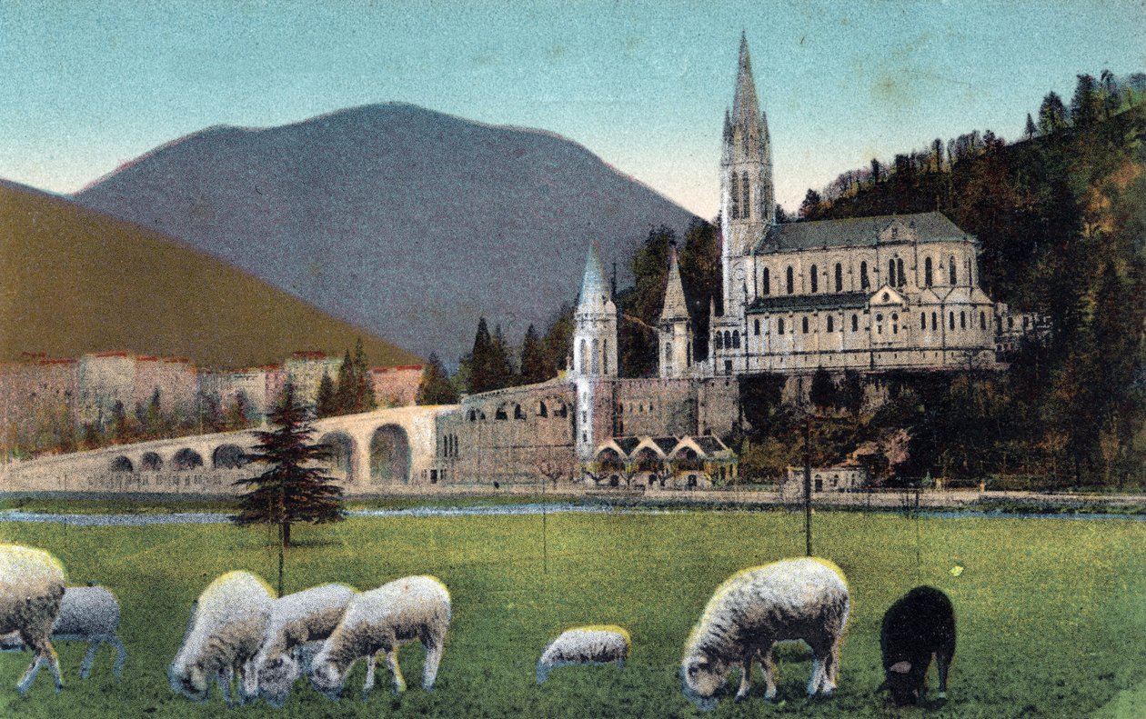 Bazylika w Lourdes - Hautes Pyrenees (65) około 1900 roku. autorstwa Anonymous Anonymous