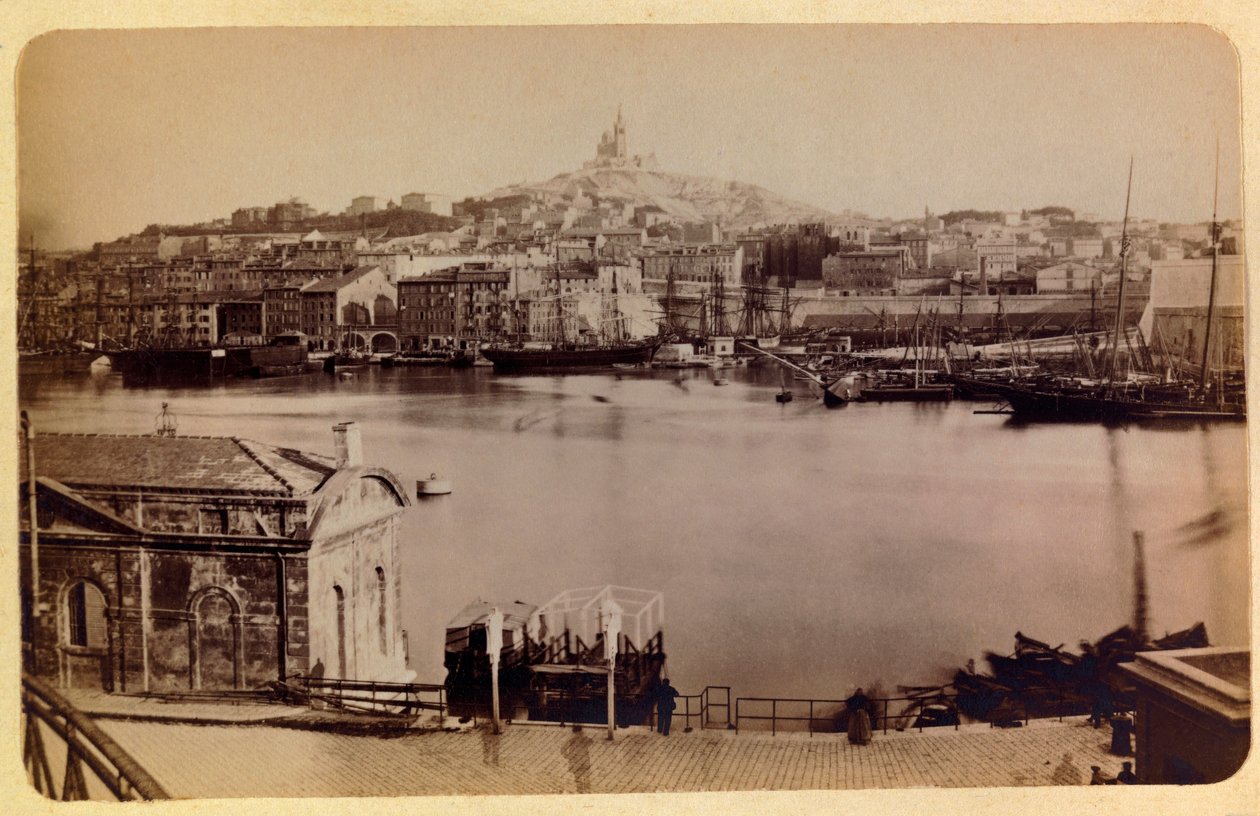 Marsylia i okolice około 1885 -1890: Stary port i Notre Dame de la Garde, kolekcja prywatna autorstwa Anonymous Anonymous