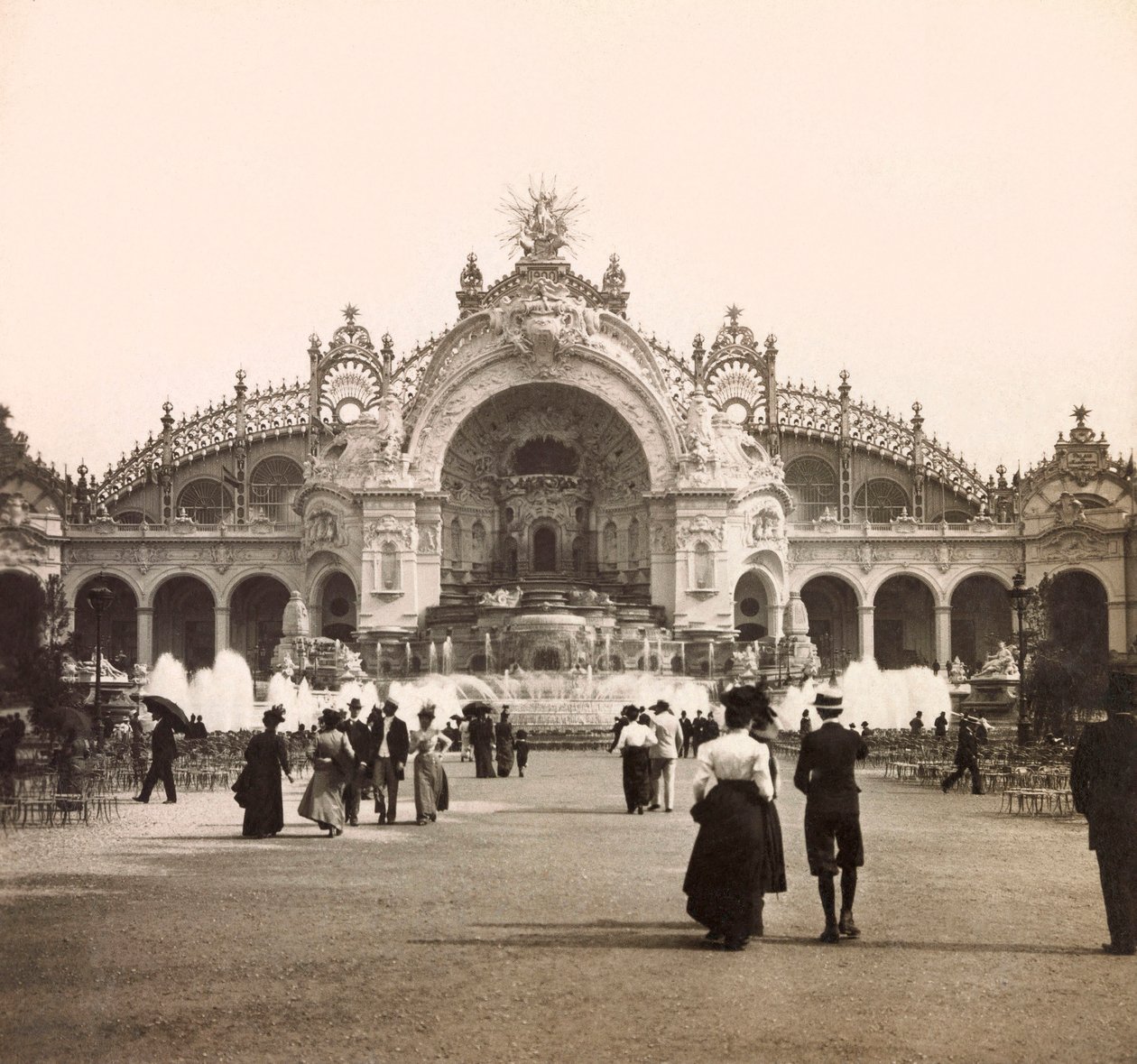 Ekspozycja Powszechna 1900 - Ekspozycja Universelle de 1900 w Paryżu: Wieża ciśnień - kolekcja prywatna autorstwa Anonymous Anonymous