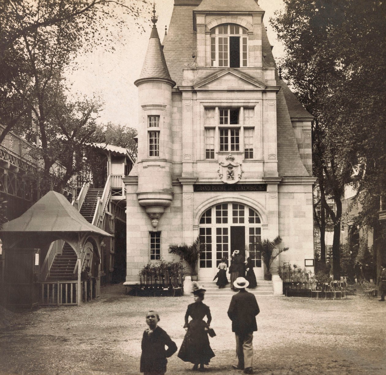 Ekspozycja uniwersalna 1900 - Exposition Universelle de 1900 w Paryżu: The Pavillon du Luxembourg - kolekcja prywatna autorstwa Anonymous Anonymous