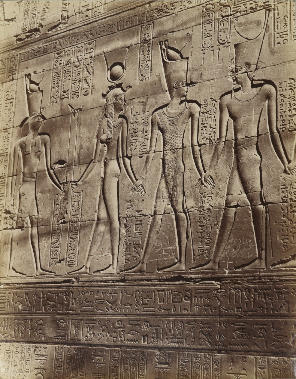 Płaskorzeźba ze świątyni w Edfu autorstwa Antonio Beato